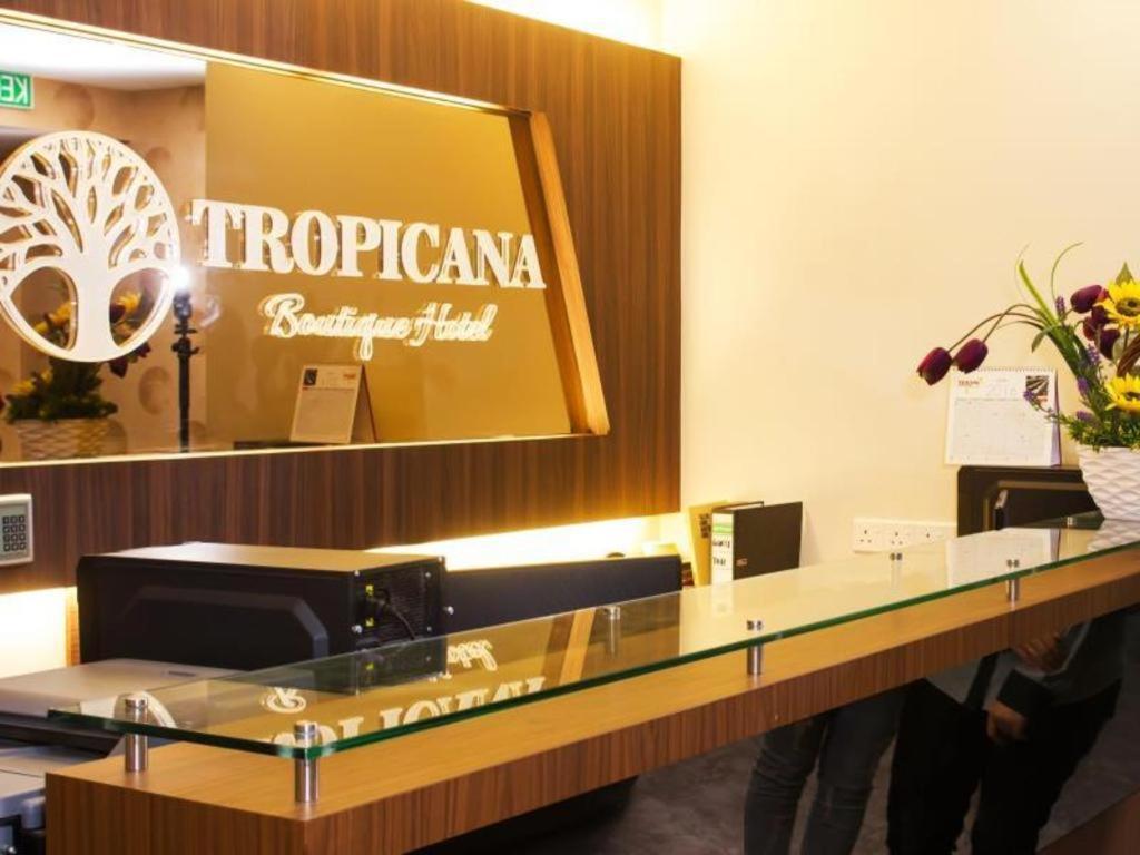 Tropicana Boutique Hotel Muar Exterior photo