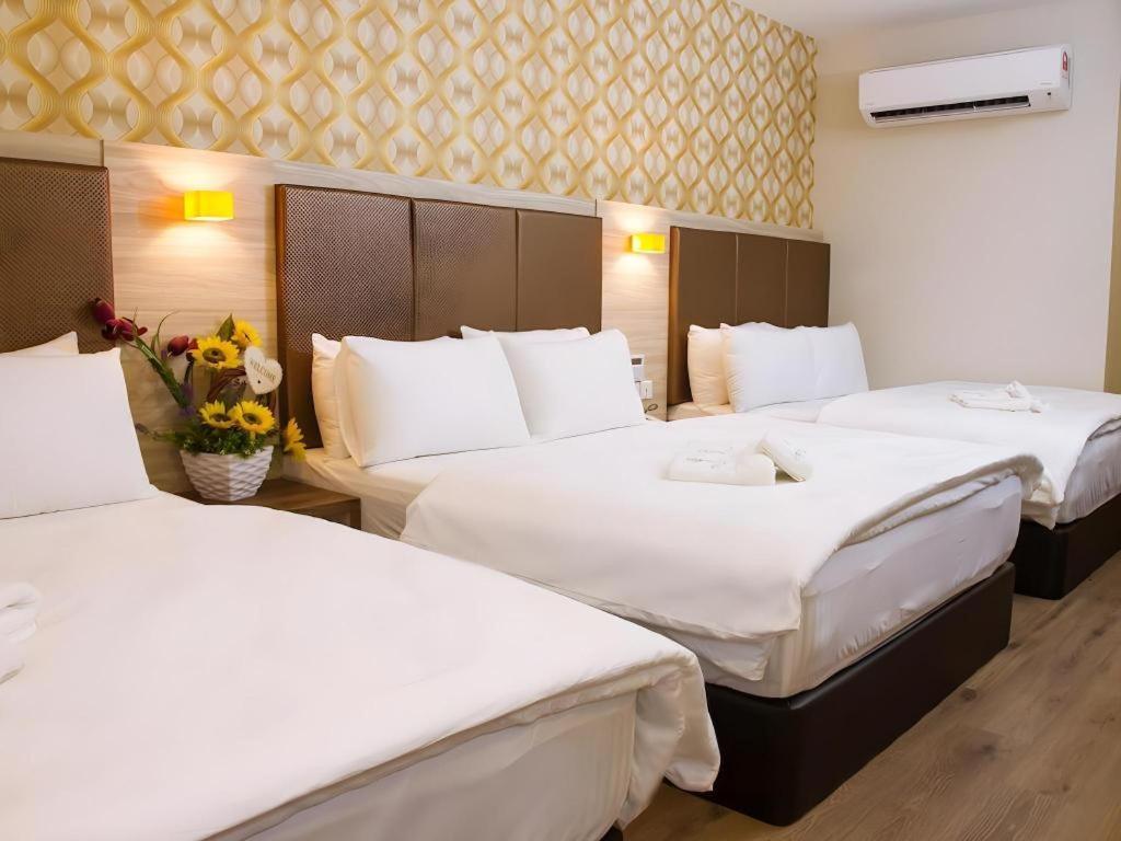Tropicana Boutique Hotel Muar Exterior photo