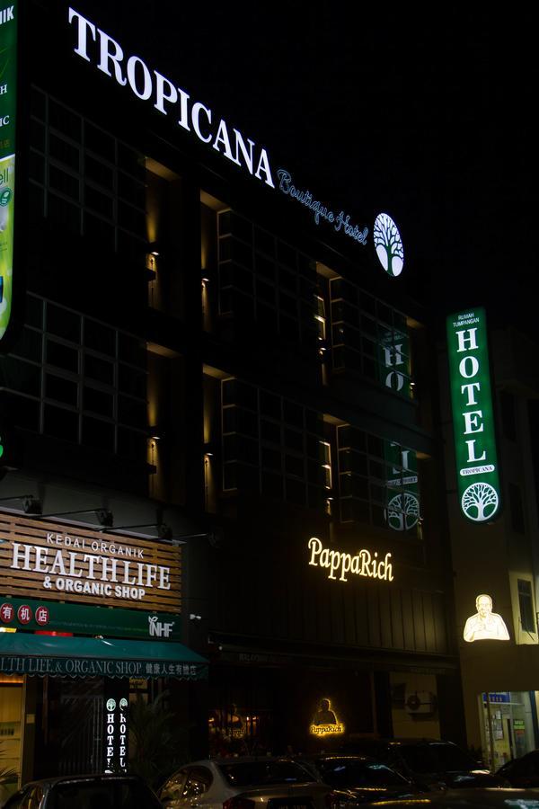 Tropicana Boutique Hotel Muar Exterior photo