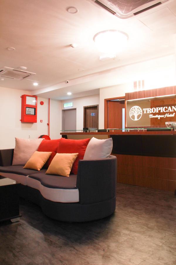 Tropicana Boutique Hotel Muar Exterior photo