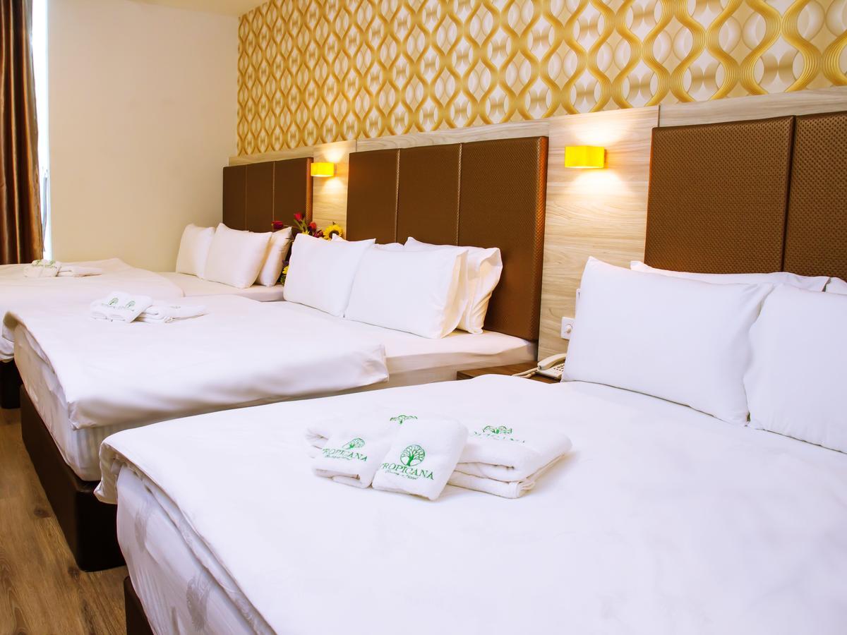 Tropicana Boutique Hotel Muar Exterior photo