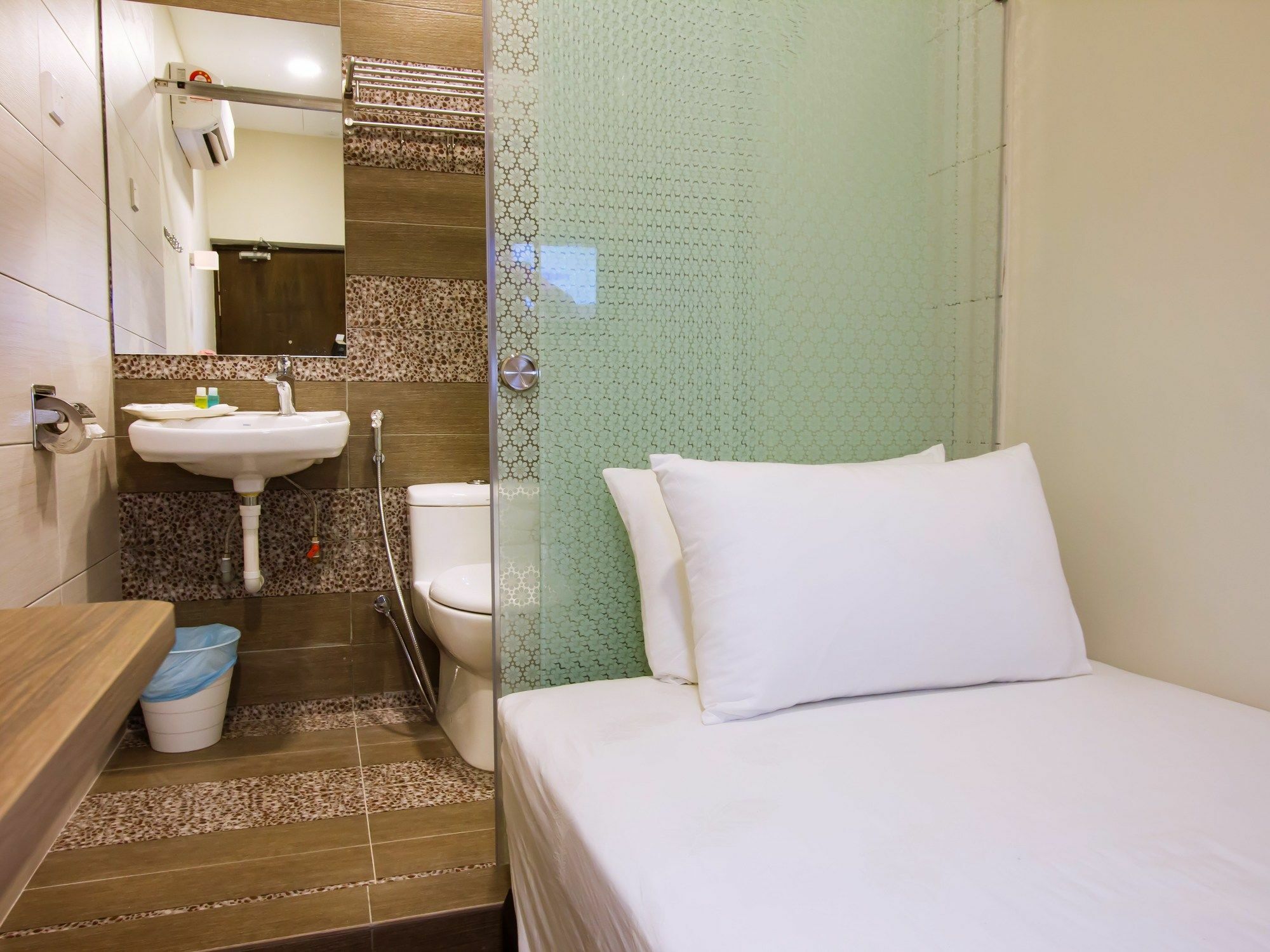 Tropicana Boutique Hotel Muar Exterior photo